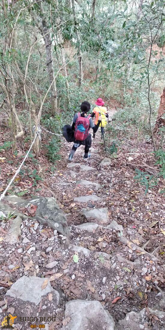 波津加山先下坡